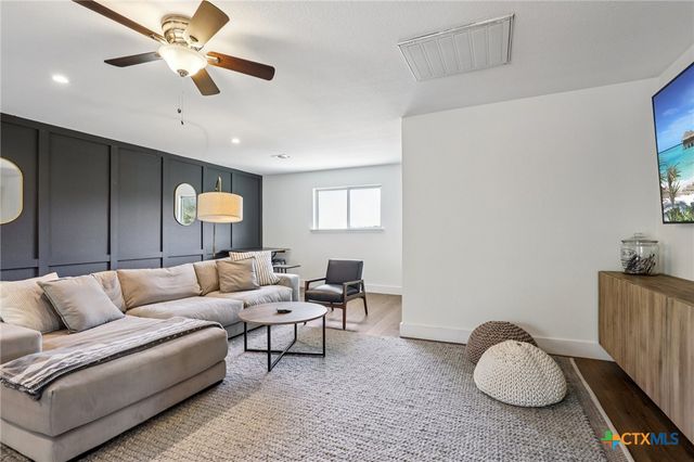 275 Stallion Springs Drive, Fischer, TX 78623