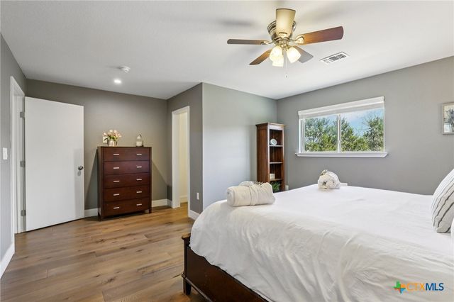 275 Stallion Springs Drive, Fischer, TX 78623