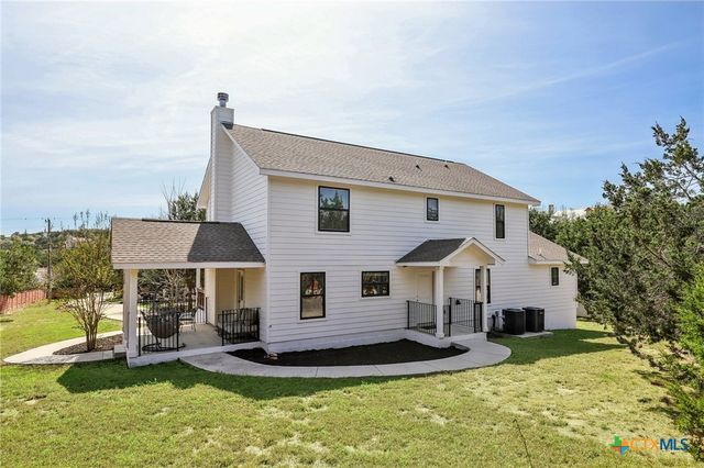 275 Stallion Springs Drive, Fischer, TX 78623