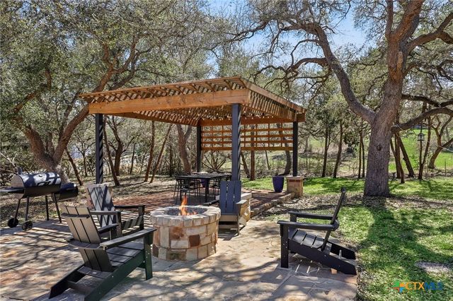 275 Stallion Springs Drive, Fischer, TX 78623
