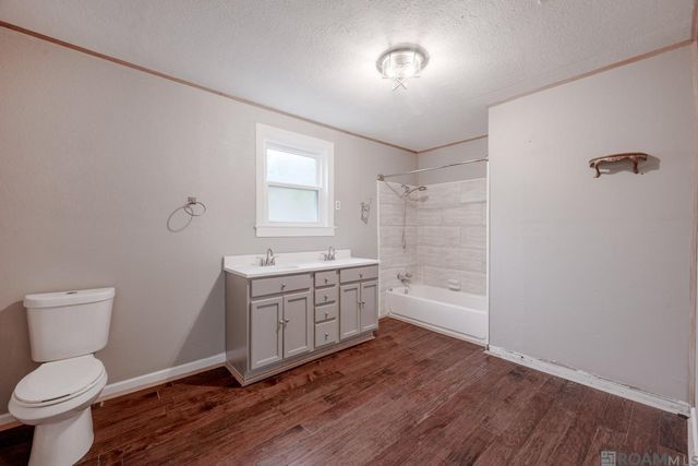 2434 Honeysuckle Ave, Baton Rouge, LA 70808