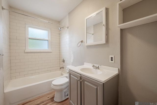 2434 Honeysuckle Ave, Baton Rouge, LA 70808