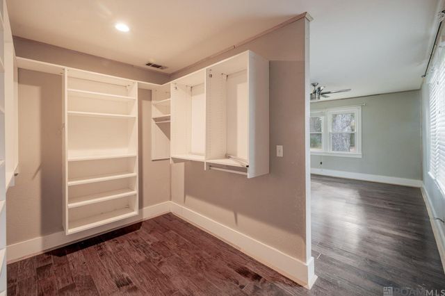 2434 Honeysuckle Ave, Baton Rouge, LA 70808