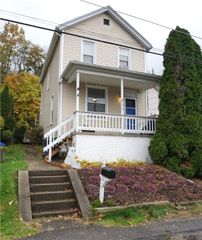 1717 Hiland Ave, Coraopolis, PA 15108