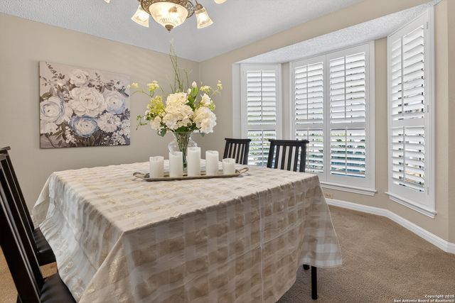 6330 Lakewood Park, Windcrest, TX 78239