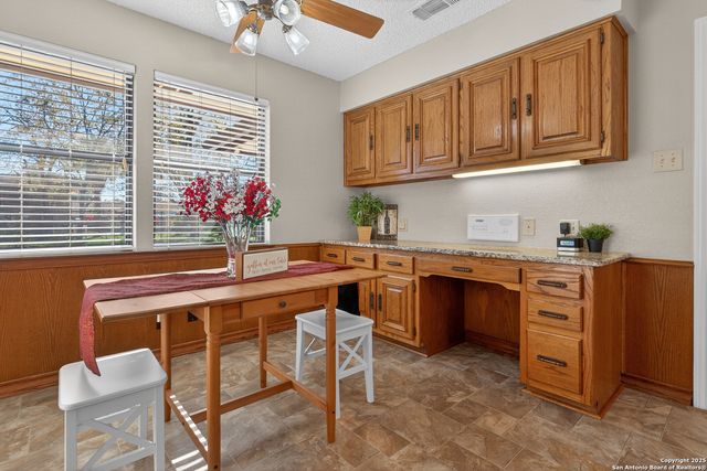 6330 Lakewood Park, Windcrest, TX 78239