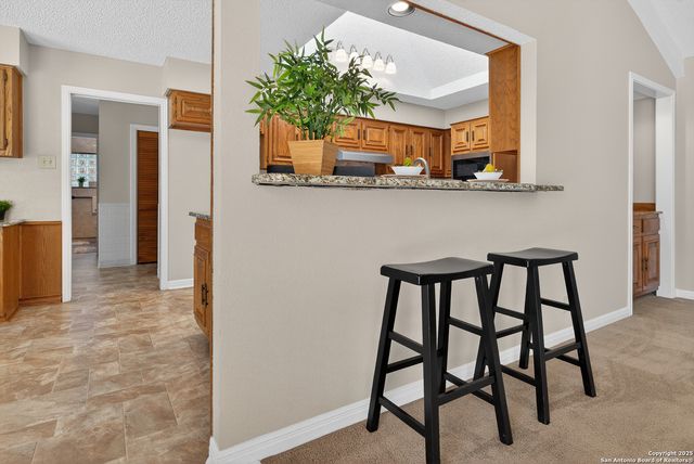 6330 Lakewood Park, Windcrest, TX 78239