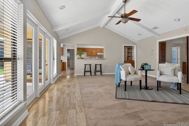 6330 Lakewood Park, Windcrest, TX 78239