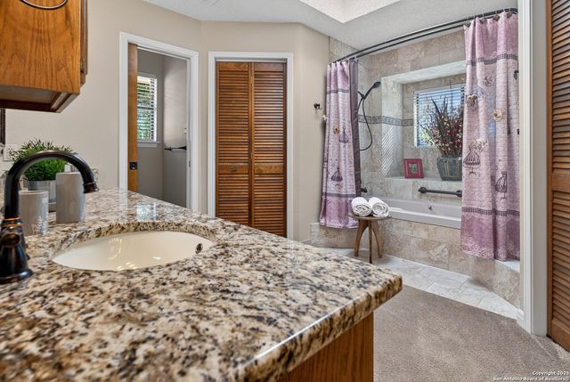 6330 Lakewood Park, Windcrest, TX 78239