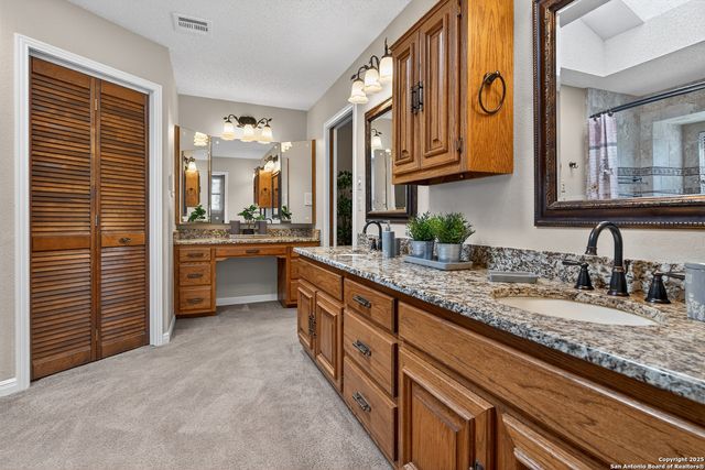 6330 Lakewood Park, Windcrest, TX 78239