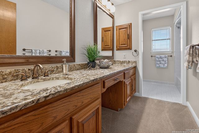 6330 Lakewood Park, Windcrest, TX 78239