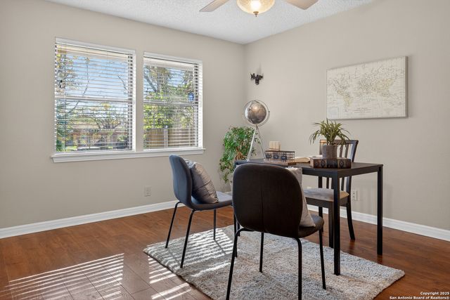 6330 Lakewood Park, Windcrest, TX 78239