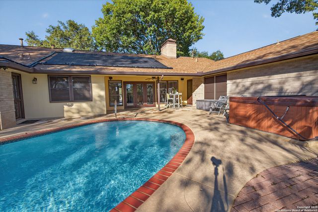 6330 Lakewood Park, Windcrest, TX 78239