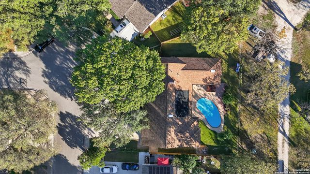 6330 Lakewood Park, Windcrest, TX 78239