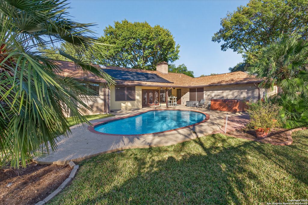 6330 Lakewood Park, Windcrest, TX 78239