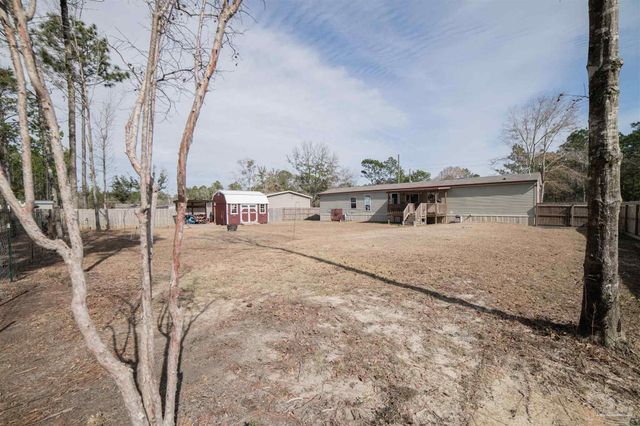 5327 Bodega Dr, Milton, FL 32583
