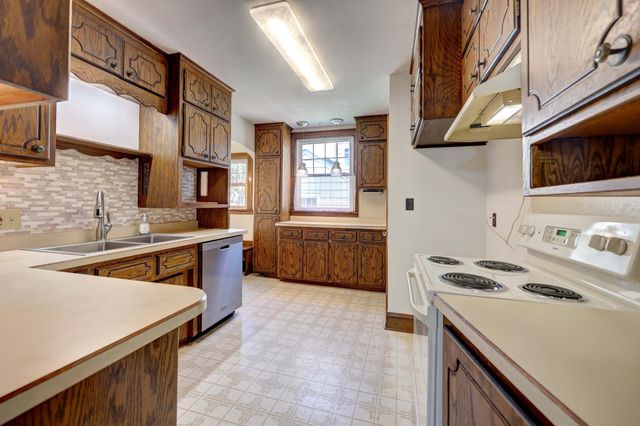 4020 Washburn Avenue N, Minneapolis, MN 55412