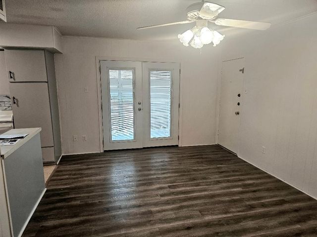 5825 Birchbrook Drive 106, Dallas, TX 75206