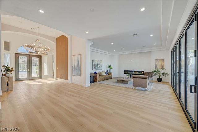 2290 Casa Bella Court, Las Vegas, NV 89117