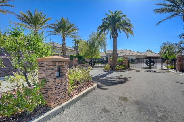 2290 Casa Bella Court, Las Vegas, NV 89117