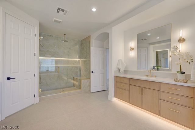 2290 Casa Bella Court, Las Vegas, NV 89117