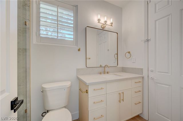2290 Casa Bella Court, Las Vegas, NV 89117