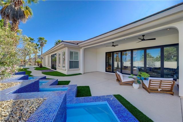 2290 Casa Bella Court, Las Vegas, NV 89117