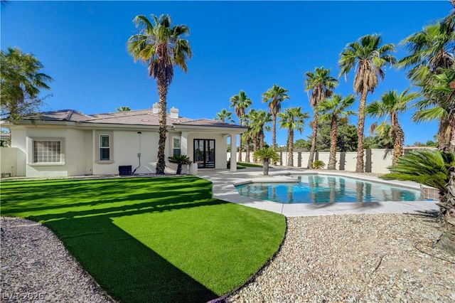 2290 Casa Bella Court, Las Vegas, NV 89117