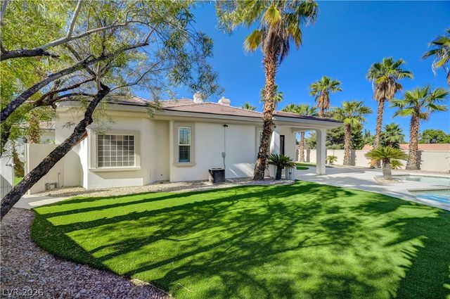 2290 Casa Bella Court, Las Vegas, NV 89117