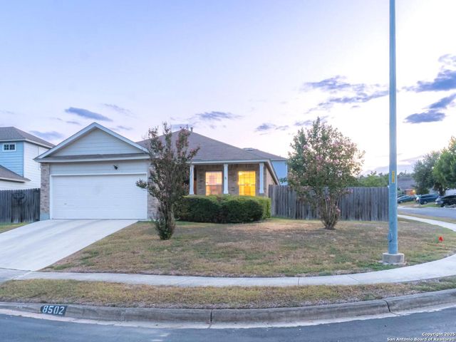 8502 CHICKASAW BLF, Converse, TX 78109