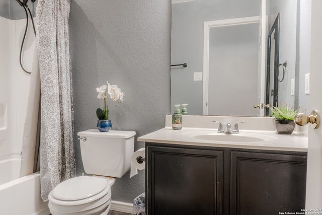 8502 CHICKASAW BLF, Converse, TX 78109