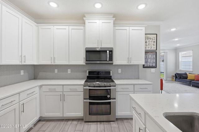172 CREEKMORE Drive, St. Augustine, FL 32092