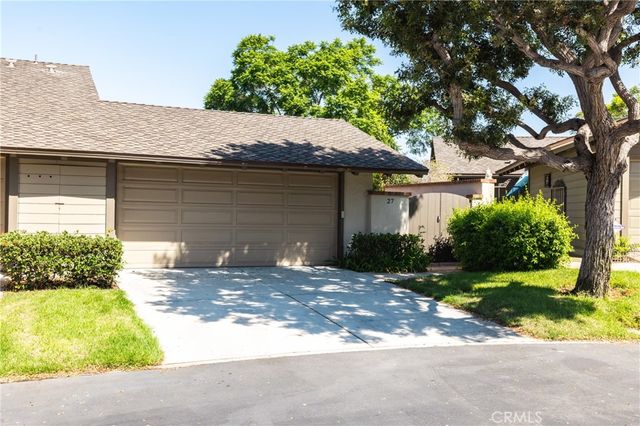 27 Palos 63, Irvine, CA 92612