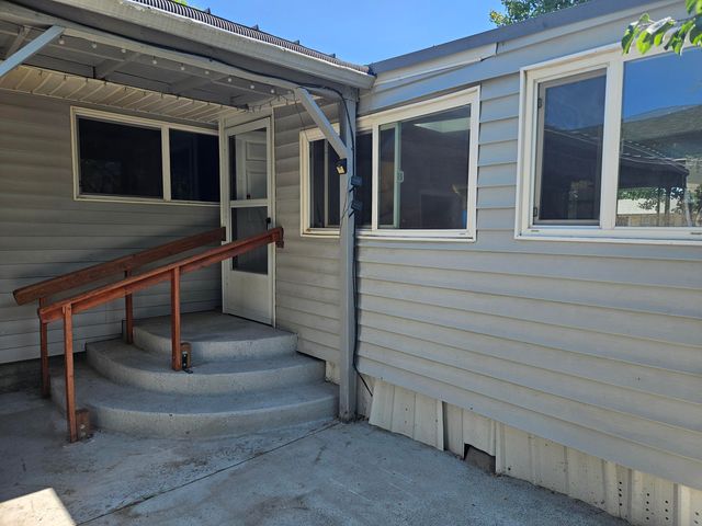 4514 Summers Lane, Klamath Falls, OR 97603