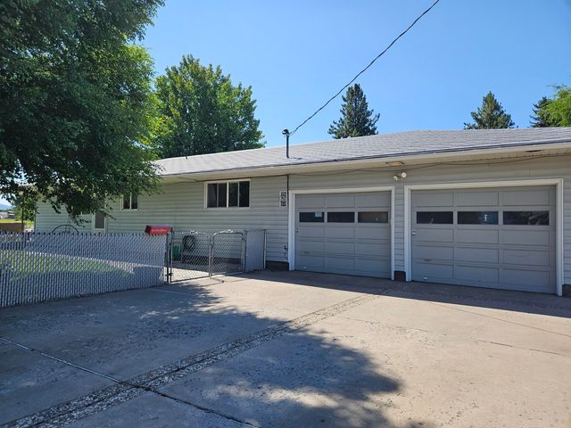 4514 Summers Lane, Klamath Falls, OR 97603