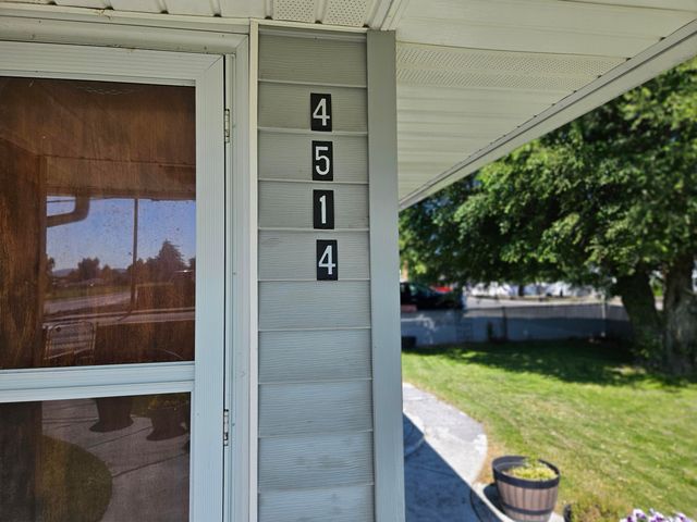 4514 Summers Lane, Klamath Falls, OR 97603
