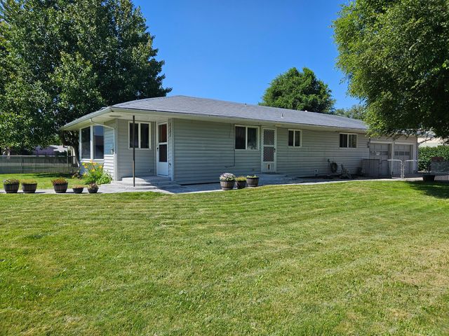 4514 Summers Lane, Klamath Falls, OR 97603