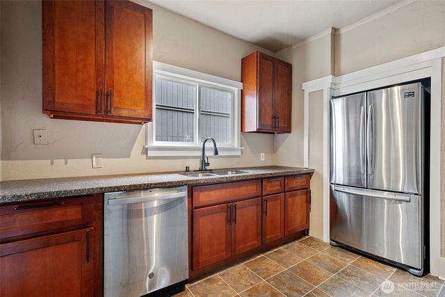 1208 S 14th Street, Tacoma, WA 98405