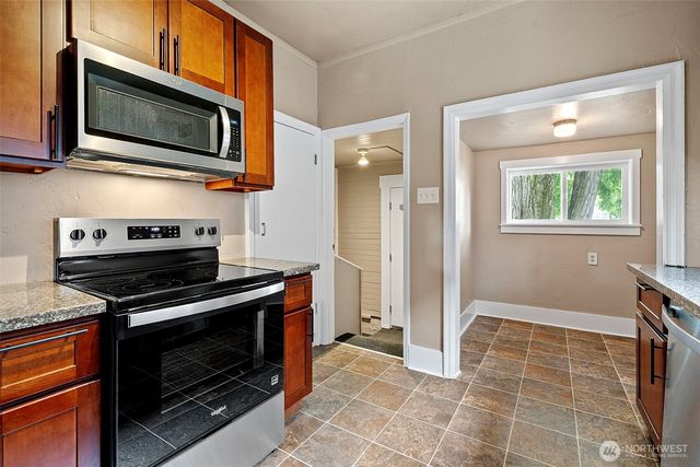 1208 S 14th Street, Tacoma, WA 98405