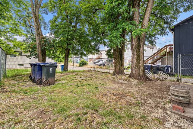 1208 S 14th Street, Tacoma, WA 98405