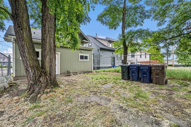 1208 S 14th Street, Tacoma, WA 98405