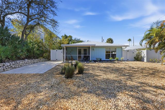 2812 AVENUE B, Holmes Beach, FL 34217