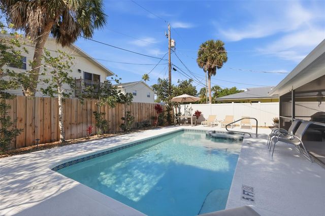 2812 AVENUE B, Holmes Beach, FL 34217