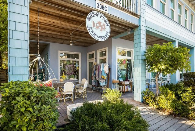 2812 AVENUE B, Holmes Beach, FL 34217