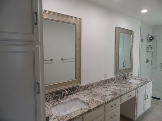 5731 Remington Park Square, Dallas, TX 75252