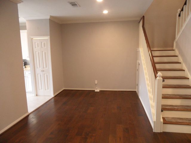 5731 Remington Park Square, Dallas, TX 75252