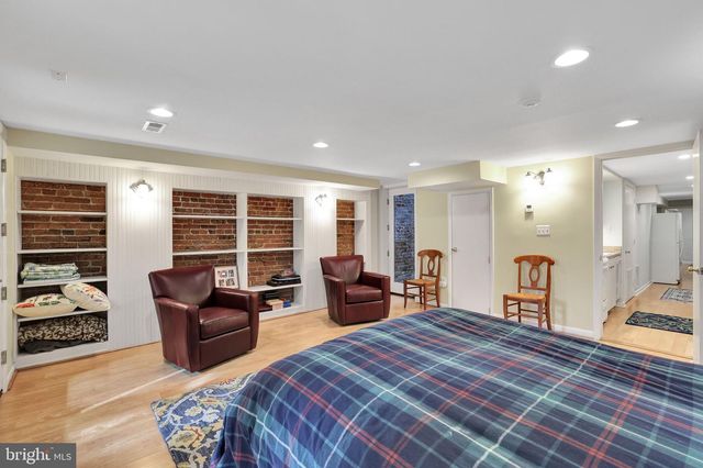 2230 DECATUR PL NW, Washington, DC 20008