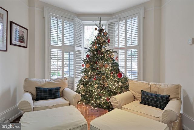 2230 DECATUR PL NW, Washington, DC 20008