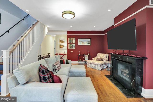 2230 DECATUR PL NW, Washington, DC 20008