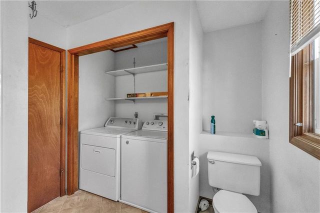 1020 7th Avenue, St Joseph, MO 64505